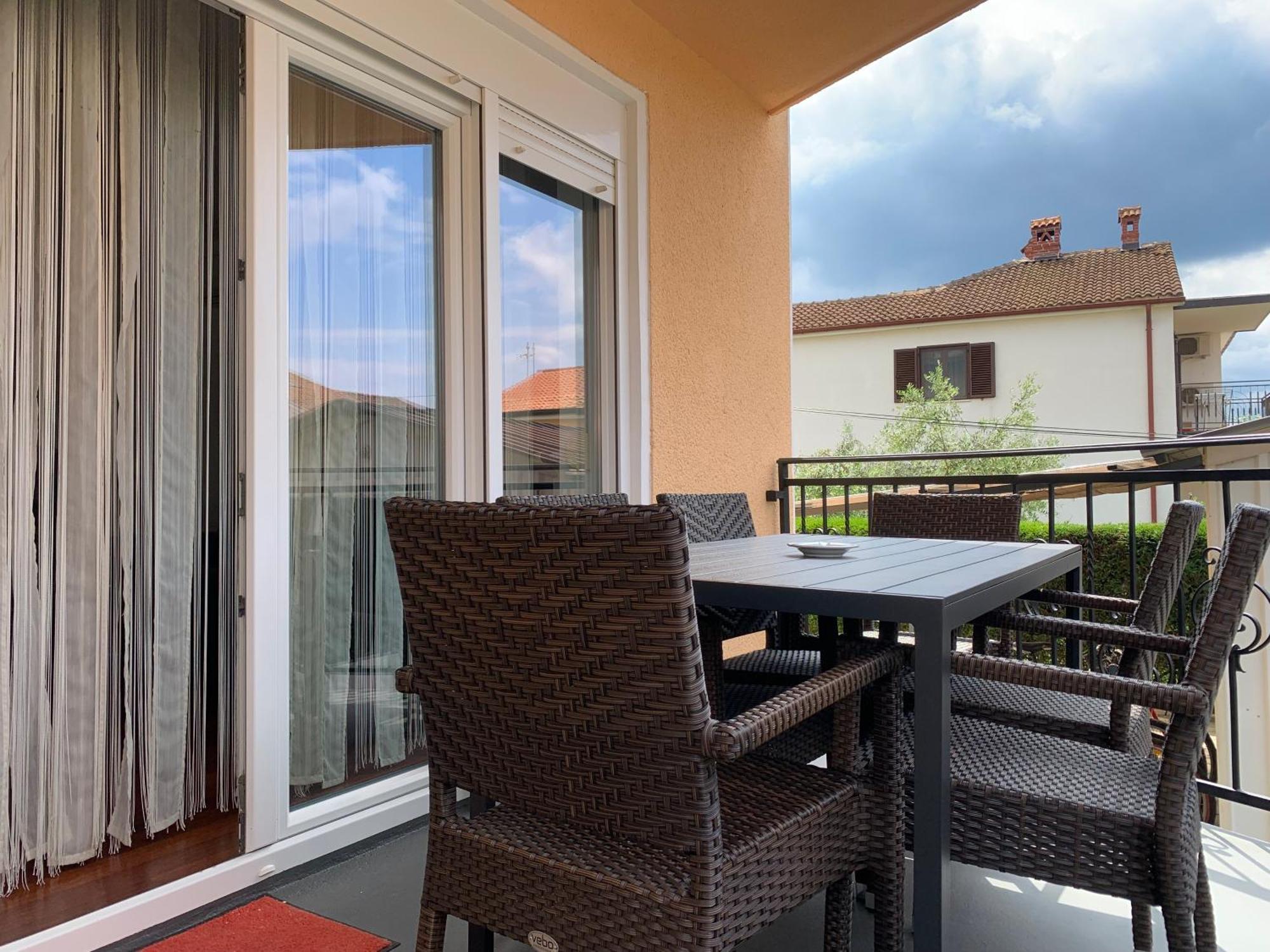 Apartments Kivi Novigrad Istria Eksteriør bilde